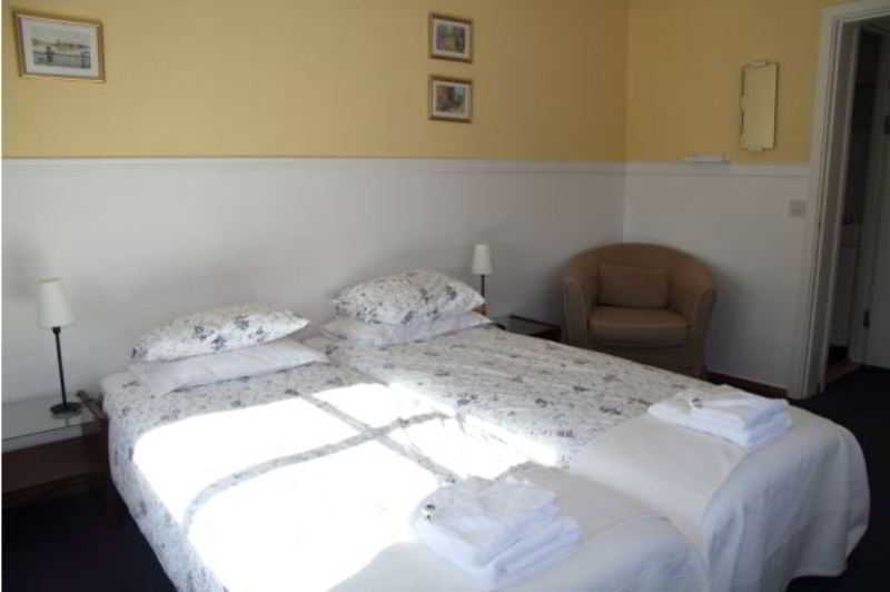Åsbro Hotel Perolofgarden מראה חיצוני תמונה