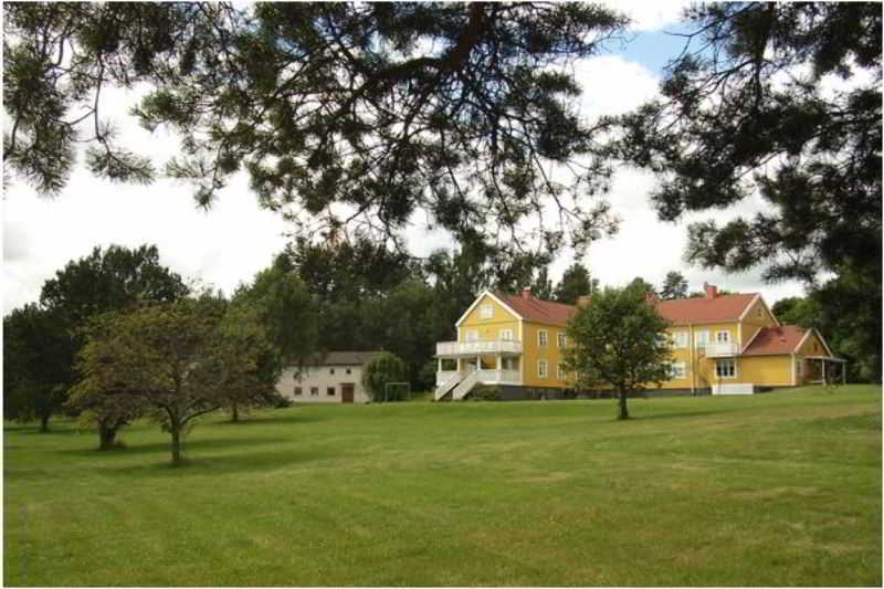 Åsbro Hotel Perolofgarden מראה חיצוני תמונה