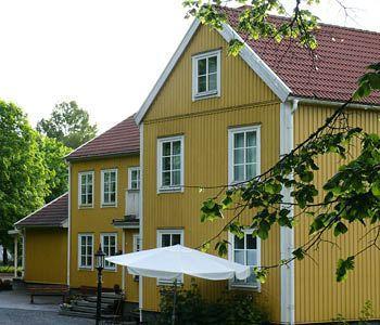 Åsbro Hotel Perolofgarden מראה חיצוני תמונה